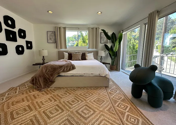 Urban Oasis: Stylish Mid-Century Home In Weho
