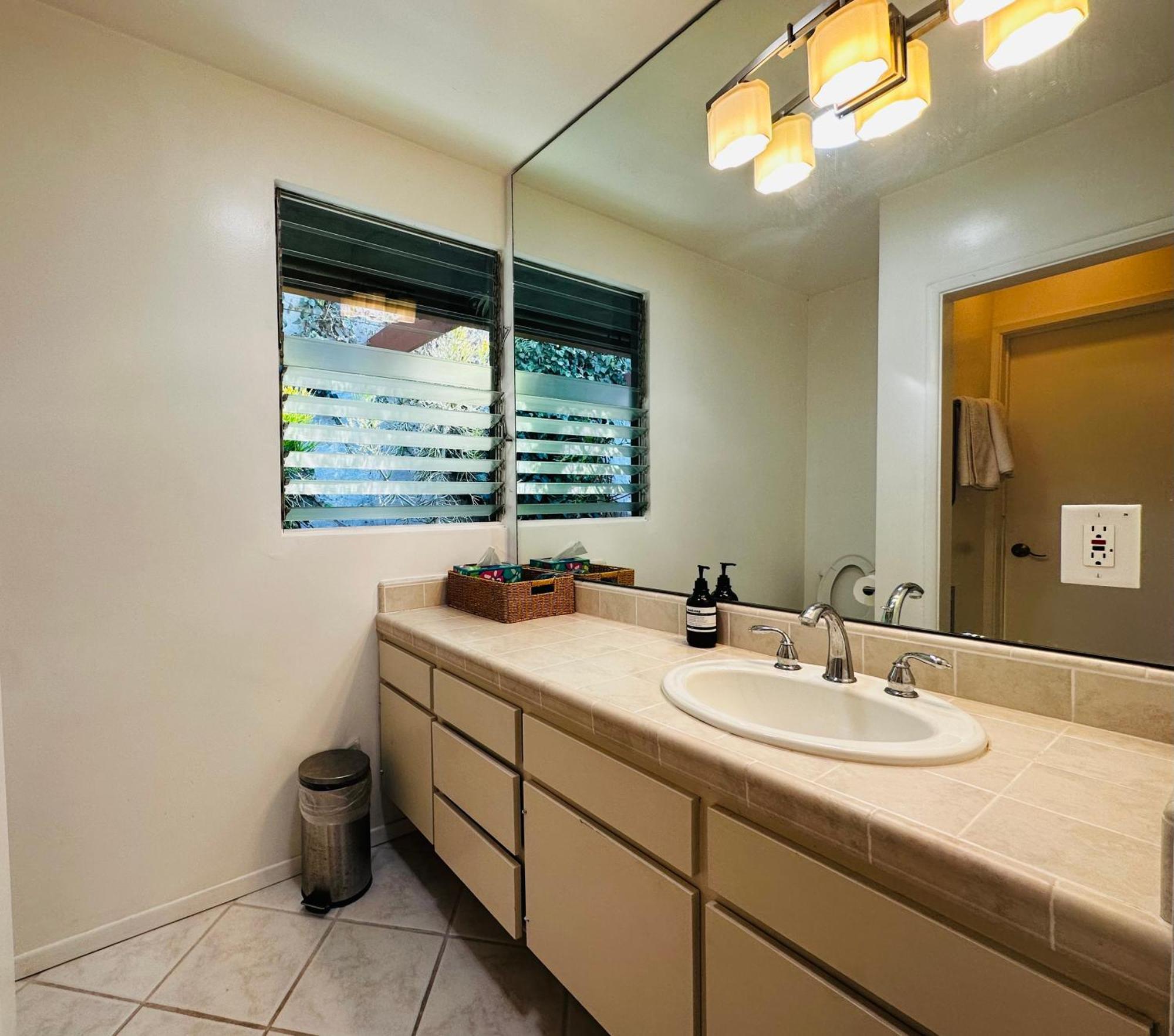 Holiday home Urban Oasis: Stylish Mid-century In Weho *